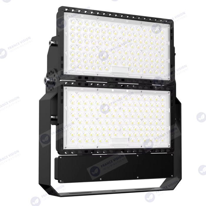 Lot de 4x Projecteurs LED filaires CCT - Série CITY PLUS ULTRA V2 - Puissance ajustable 300 / 450 / 600 Watts - Jusqu'à 102 000 Lumens - 170 Lumens/Watt - Angle 150*80° - IP66 - IK08 - 52 x 45 x 7 cm - Support ajustable 270° - Câble 50cm - Garantie 5 ans