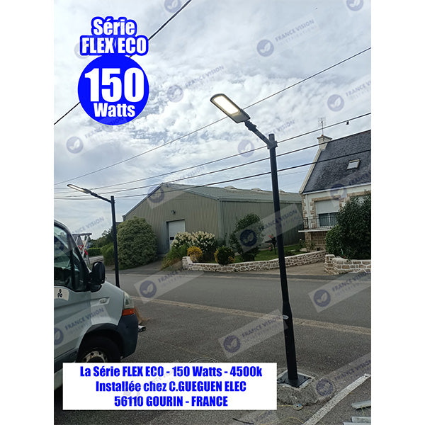 Lampe de rue filaire - Série FLEX ECO - 50 Watts - 6000 Lumens - 120 Lumens/Watt - Angle 120 x 60° - IP66 - IK08 - 493 x 170 x 70mm - Tube d'insertion 50mm - 3000k