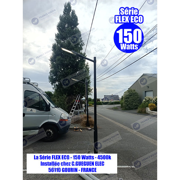 Lampe de rue filaire - Série FLEX ECO - 50 Watts - 6000 Lumens - 120 Lumens/Watt - Angle 120 x 60° - IP66 - IK08 - 493 x 170 x 70mm - Tube d'insertion 50mm - 3000k