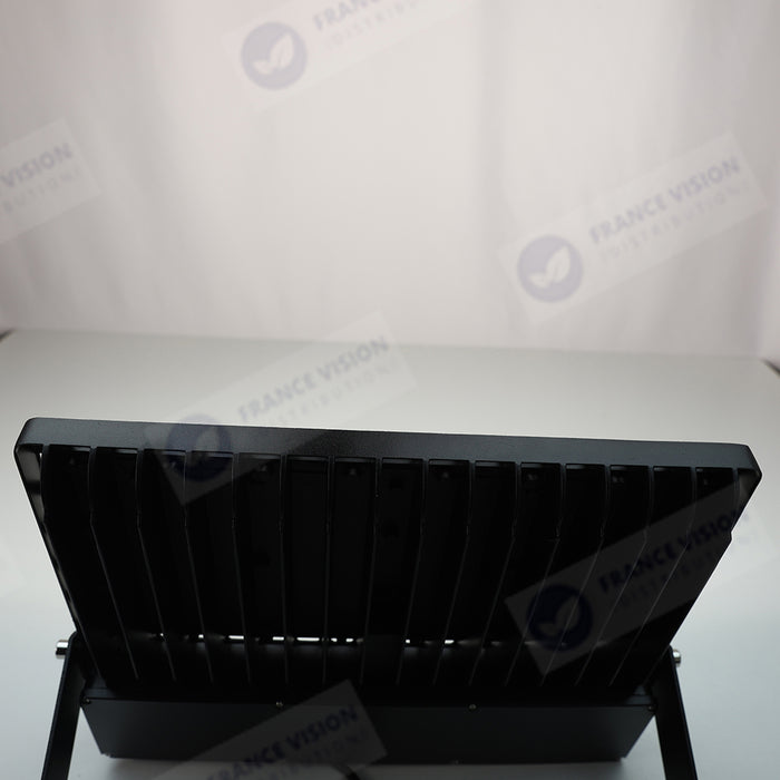 Lot de 6x Projecteurs LED filaires CCT (Couleur Changeante en Température) - Série CITY PLUS ULTRA - 150 Watts - 22 500 Lumens - 150 Lumens/Watt - Angle 150 x 80° - IP66 - IK08 - 40 x 31 x 5 cm - Support ajustable 270° - Câble 50cm - Garantie 5 ans