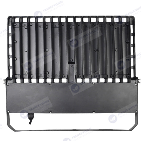Projecteur LED CCT (Couleur Changeante en Température) - Série CITY PLUS ULTRA - 200 Watts - 30 000 Lumens - 150 Lumens/Watt - Angle 150*80° - IP66 - IK08 - 40 x 31 x 5 cm - Support ajustable 270° - Câble 50cm - Garantie 5 ans
