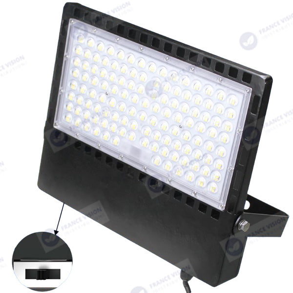 Projecteur LED filaire CCT - Série CITY PLUS ULTRA V2 - Puissance ajustable 150 / 225 / 300 Watts - Jusqu'à 51 000 Lumens - 170 Lumens/Watt - Angle 150 x 80° - IP66 - IK08 - 40 x 31 x 5 cm - Support ajustable 270° - Câble 50cm - Garantie 5 ans