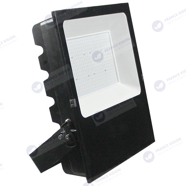 Projecteur LED CCT (Couleur Changeante en Température) - Série CITY PLUS ULTRA - 300 Watts - 51 000 Lumens - 170 Lumens/Watt - Angle 120° - IP66 - IK08 - 48 x 43 x 11 cm - Support ajustable 270° - Câble 50cm - Garantie 5 ans