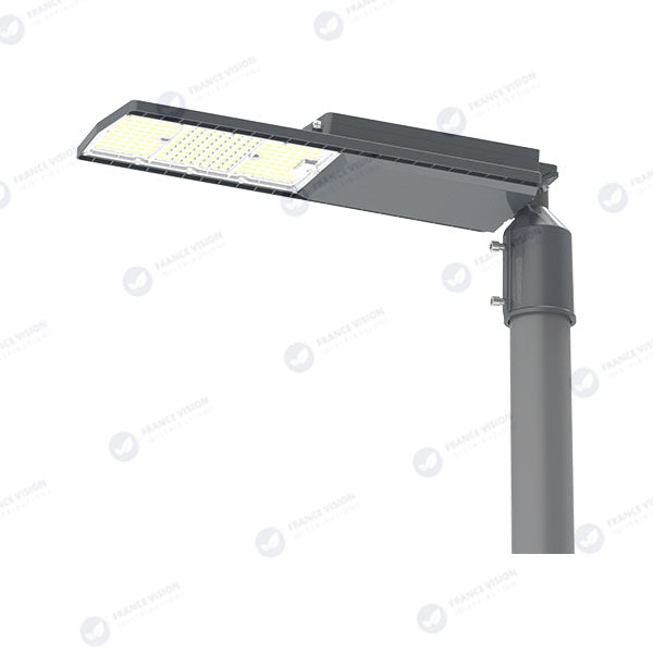 Lampe de rue filaire - Série FLEX V2 - 150 Watts - 19 500 Lumens - 130 Lumens/Watt - IP65 - IK09 - Angle 140x70° - 62x 46 x 2 cm - 3000k – Angle rotatif ajustable - Tube d'insertion 50/60mm - Garantie 5 ans