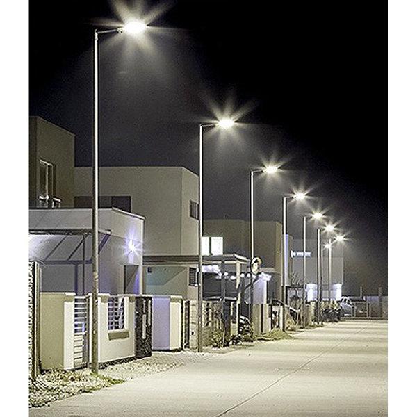 Lampadaire solaire extérieur de rue / parking - Série POWER ULTRA - Rendu 200 Watts - 2000 lumens - 180° - IP65 - 46 x 36 x 8 cm - Avec capteur crépusculaire - Télécommande - Avec détecteur de mouvement - Diamètre tube d’insertion 45 mm