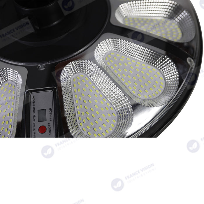 Lot de 5x Lampes solaires pour extérieur - Série OVNI CRYSTAL - 250 Watts - 1500 Lumens - Angle 360° - IP65 -  Lampe 55 x 55 x 6 cm - Tube d'insertion 60/76 mm - Panneau polycristallin 36 x 42 cm - Détecteur de mouvement - Télécommande - 3000k