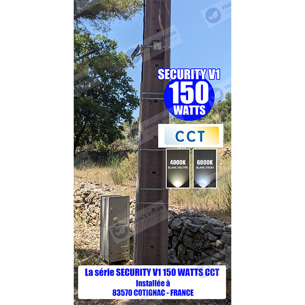 Projecteur LED solaire - Série SECURITY V2 - 400 Watts - 2100 Lumens - Angle 90° - IP65 - Lampe 26 x 21 x 5 cm - Panneau solaire MONOCRISTALLIN 39 x 23 x 2 cm - Avec détecteur de mouvement - Avec télécommande - Support ajustable - 6000k