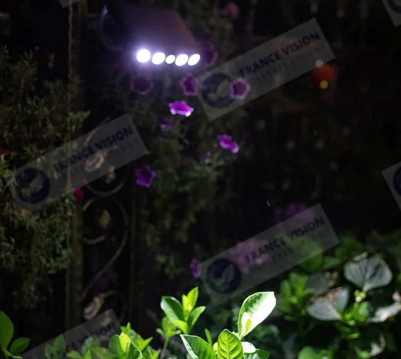 Projecteur / Lampe de sécurité solaire LED multifonctionnelles - Série HYPNOSE - Rendu lumineux 80 Watts - 600 Lumens - Multi angles d'installation 360° - IP65 - 14 x 11 x 3 cm - Détecteur de mouvement - 3 Modes - Modèle blanc - 6000k