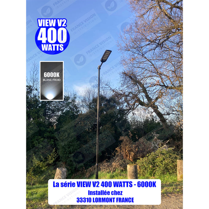 Solaire - Luminaire LED pour Candélabre / Lampe de rue et parking - Série VIEW V2 - 300 Watts - 2300 Lumens - Angle 140*70° - IP65 - Lampe 62 x 25 x 5 cm - Panneau MONOCRISTALLIN - 51 x 23 cm - Détecteur de mouvement - 3000k - Tube d'insertion 45mm
