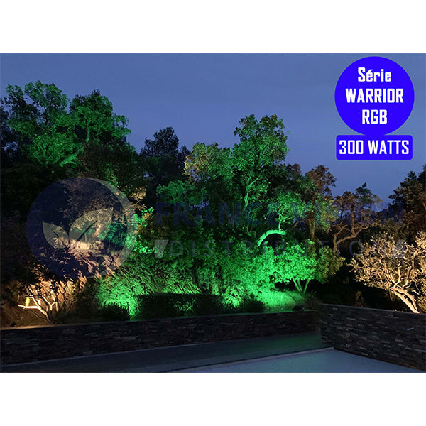 Carton / Lot de 7x Projecteurs LED solaires - Série WARRIOR RGBW (Multicolores + Blanc) - 60 Watts - Angle 120° - Lampe 21 x 17 x 6 cm - IP67 - Avec télécommande - Avec capteur crépusculaire - Bluetooth - Rythme musical