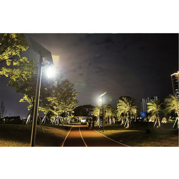 Carton / Lot de 4x Projecteurs LED solaires - Série WARRIOR - 300 Watts - Angle 120° - Lampe 34 x 27 x 7 cm - Panneau solaire 58 x 35 cm - IP67 - Avec télécommande - Dernière génération Solaire - Couleur éclairage 4000K