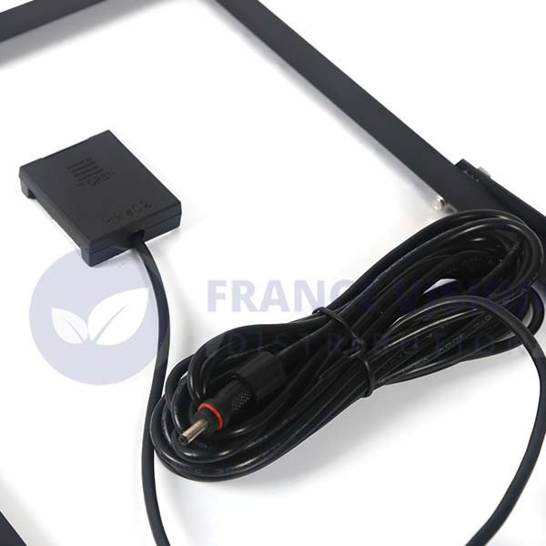 Lot / Carton de 8x Projecteurs LED solaires - Série SECURITY V1 - Rendu lumineux 150 Watts - 1500 lumens - Angle 120° x 60° - IP65 - 6000k - Lampe 14 x 15 x 3 cm - Panneau solaire monocristallin ajustable 22 x 18 x 2 cm - Détecteur PIR - Télécommande