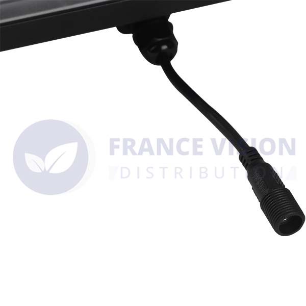 Projecteur LED solaire - Série SECURITY V1 - Rendu lumineux 150 Watts - 1500 lumens - Angle 120° x 60° - IP65 - 6000k - Lampe 14 x 15 x 3 cm - Panneau solaire monocristallin ajustable 22 x 18 x 2 cm - Détecteur Infrarouge - Télécommande