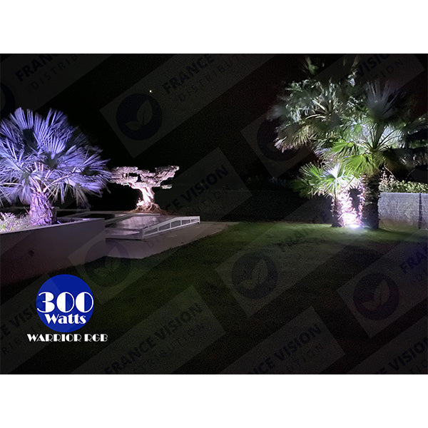 Carton / Lot de 7x Projecteurs LED solaires - Série WARRIOR RGBW (Multicolores + Blanc) - 60 Watts - Angle 120° - Lampe 21 x 17 x 6 cm - IP67 - Avec télécommande - Avec capteur crépusculaire - Bluetooth - Rythme musical