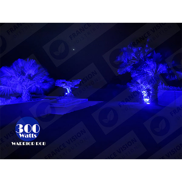Carton / Lot de 7x Projecteurs LED solaires - Série WARRIOR RGBW (Multicolores + Blanc) - 60 Watts - Angle 120° - Lampe 21 x 17 x 6 cm - IP67 - Avec télécommande - Avec capteur crépusculaire - Bluetooth - Rythme musical